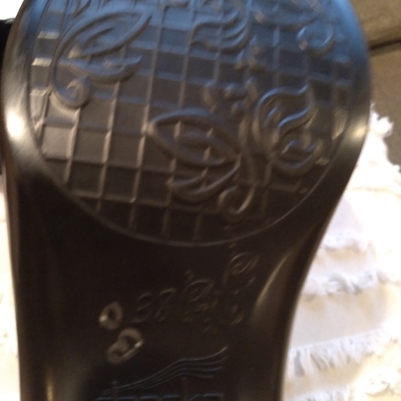 Dansko clogs - Picture 7 of 16